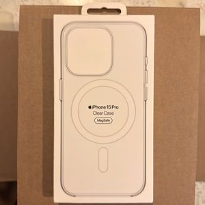 Apple iPhone 15 Pro Clear Case with MagSafe